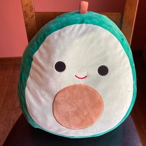 Squishmallow Avacado like new Green